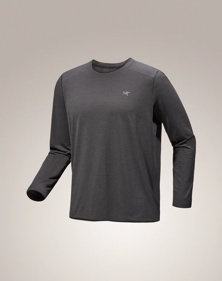 ARC'TERYX コーマック クルー　グレー　サイズL タグ付き試着のみ ARC'TERYX コーマック クルー グレー サイズL タグ付き試着のみ